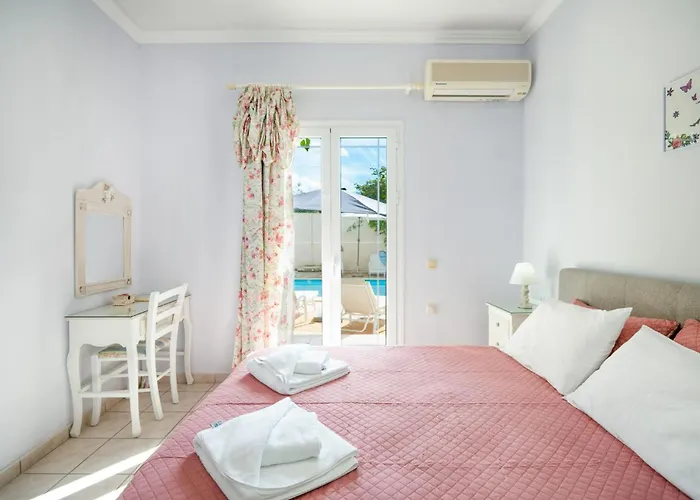 Villa Zaira Halikounas