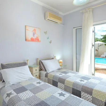 Villa Zaira *